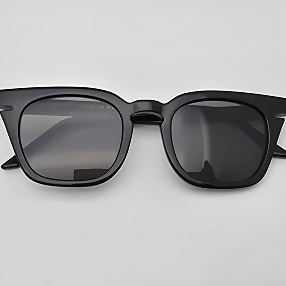 Lowercase Roseland Gloss Black Frame Flat Grey Lens Sunglasses w/ Case 49-22-149 main image 9